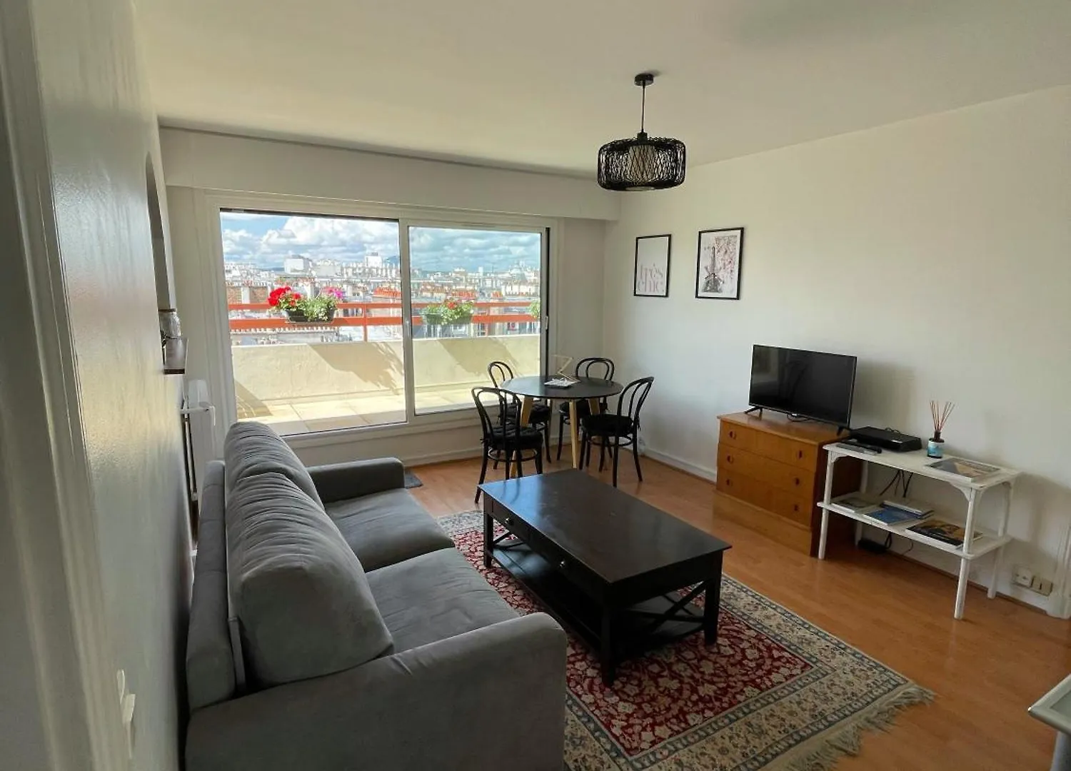 Apartament F8 - Terrace Paris's View, Eiffel Tower Area Paryż