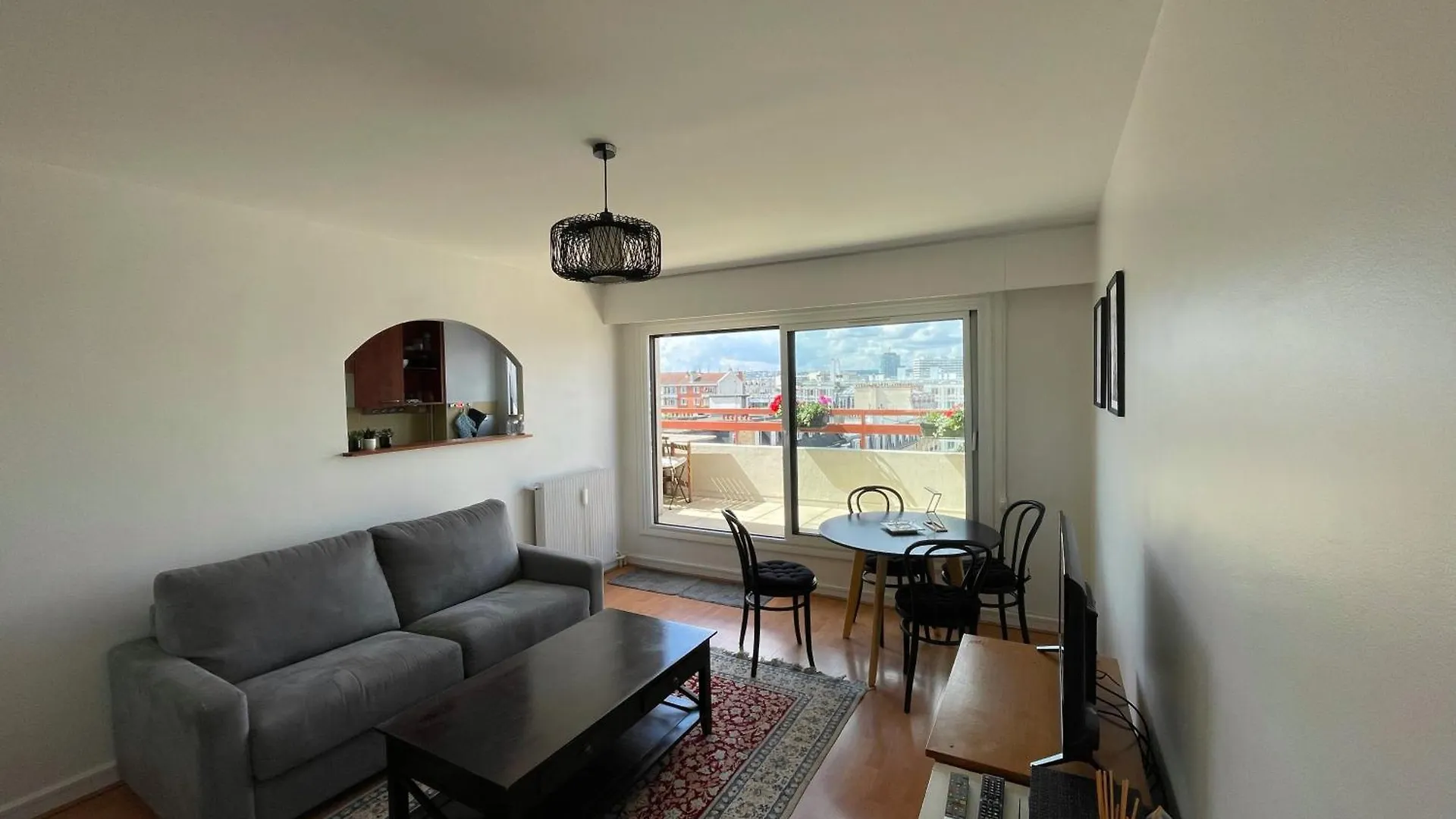 Apartment F8 - Terrace Paris's View, Eiffel Tower Area