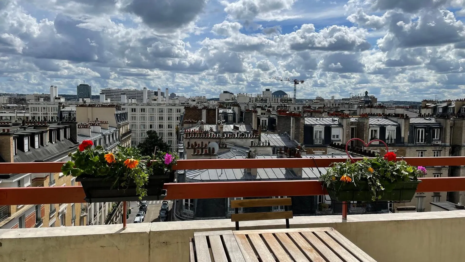 F8 - Terrace Paris's View, Eiffel Tower Area
