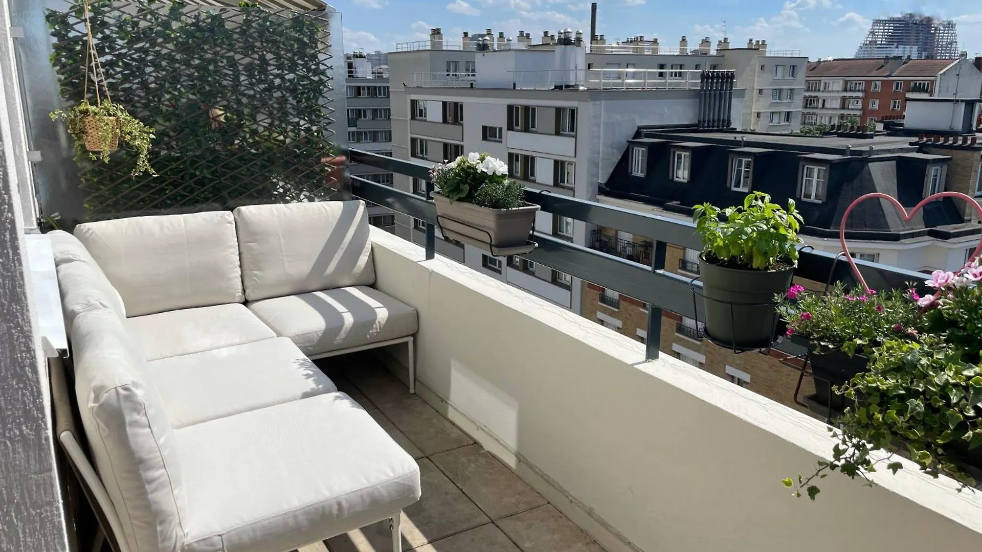 Apartment F8 - Terrace Paris's View, Eiffel Tower Area